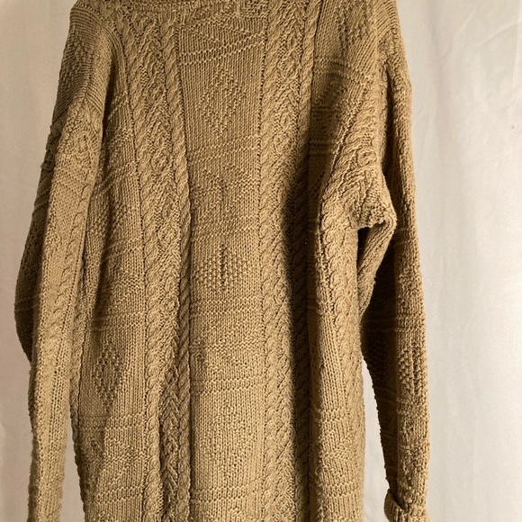 Hand knit sweater large weathervane - Picture 12 of 16